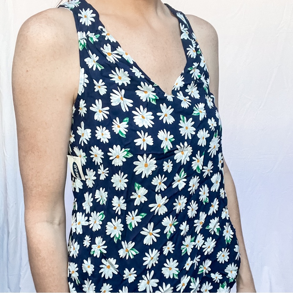 Old Navy Daisy Tank Top NWT